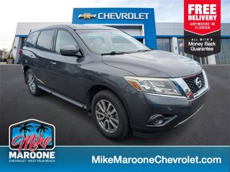 Used 2013 Nissan Pathfinder S image 1