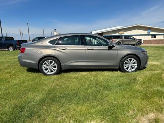 Used 2017 Chevrolet Impala LT image 1