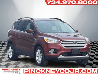 Used 2018 Ford Escape SE image 1