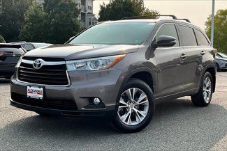 Used 2015 Toyota Highlander XLE image 1