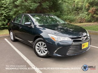 Used 2015 Toyota Camry LE image 1