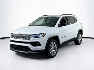 Used 2022 Jeep Compass Latitude w/ Sun and Sound Group image 1