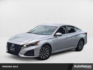 Used 2023 Nissan Altima 2.5 SV video 1