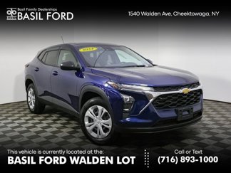 Used 2024 Chevrolet Trax LS w/ Driver Confidence Package image 1