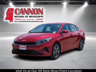 Used 2022 Kia Forte LXS image 1