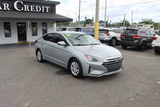 Used 2020 Hyundai Elantra SE image 1