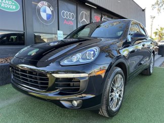 Used 2015 Porsche Cayenne S image 1