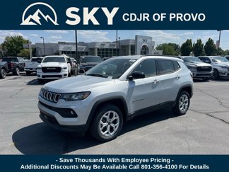New 2025 Jeep Compass Latitude image 1