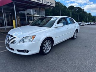 Used 2009 Toyota Avalon Limited image 1