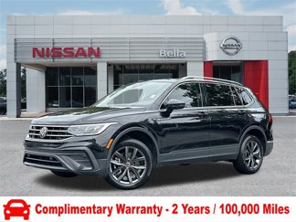Used 2023 Volkswagen Tiguan SE image 1