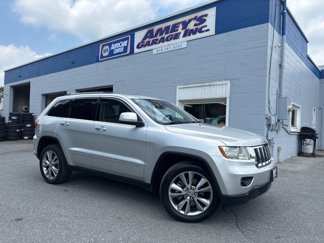 Used 2013 Jeep Grand Cherokee Laredo image 1