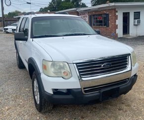 Used 2007 Ford Explorer XLT image 1