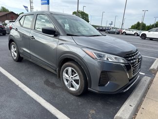 Used 2022 Nissan Kicks S image 1