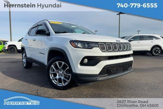 Used 2022 Jeep Compass Latitude image 1