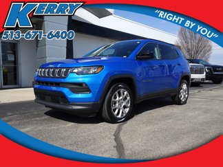 Used 2022 Jeep Compass Latitude image 1