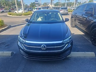 Used 2022 Volkswagen Jetta SE w/ Panoramic Sunroof Package image 1