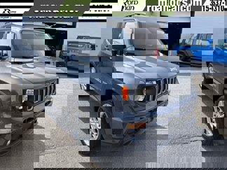 Used 2023 Jeep Renegade Latitude w/ Premium Group image 1