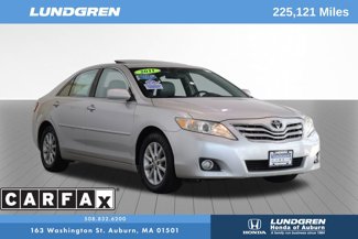 Used 2011 Toyota Camry XLE image 1