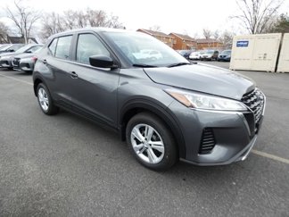 New 2025 Nissan Kicks Play S image 1