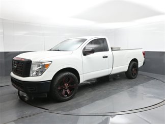 Used 2017 Nissan Titan S image 1