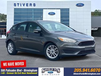 Used 2015 Ford Focus SE image 1