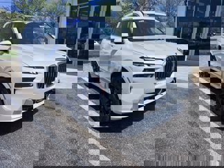 New 2024 BMW X7 xDrive40i w/ Premium Package image 1