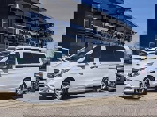 Used 2016 Mercedes-Benz Metris Passenger image 1