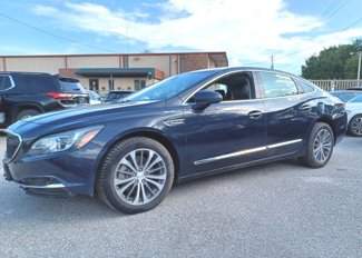 Used 2017 Buick LaCrosse Essence image 1