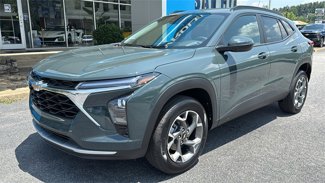 New 2025 Chevrolet Trax LT w/ LT Convenience Package image 1