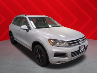 Used 2013 Volkswagen Touareg Sport image 1
