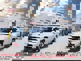 Used 2023 Dodge Challenger SXT image 1
