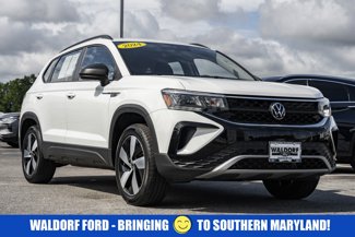 Used 2024 Volkswagen Taos S image 1