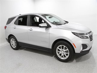 Used 2022 Chevrolet Equinox LT w/ Driver Convenience Package image 1