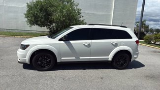 Used 2020 Dodge Journey SE w/ SE Popular Equipment Group image 1
