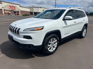 Used 2017 Jeep Cherokee Latitude w/ True North Edition image 1
