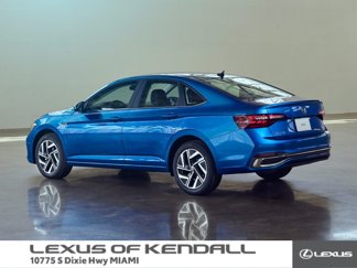 Used 2023 Volkswagen Jetta SE w/ Panoramic Sunroof Package image 1