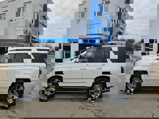 Used 2015 GMC Yukon Denali w/ Premium Package image 1