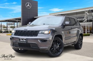 Used 2019 Jeep Grand Cherokee Altitude image 1