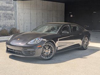 Used 2023 Porsche Panamera 4 image 1