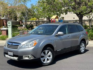 Used 2011 Subaru Outback 2.5i Limited image 1
