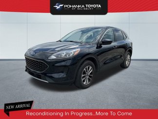 Used 2021 Ford Escape SE image 1