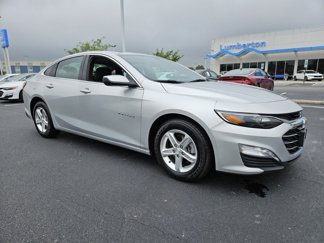 Used 2022 Chevrolet Malibu LT image 1