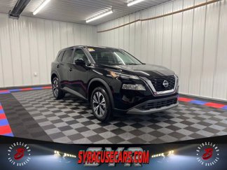 Used 2023 Nissan Rogue SV image 1