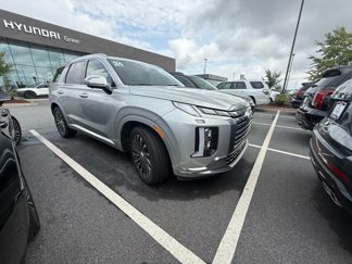 Used 2024 Hyundai Palisade Calligraphy image 1