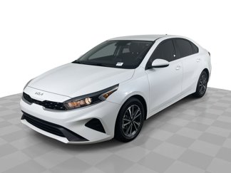 Used 2022 Kia Forte LXS image 1