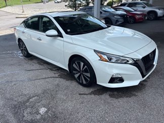 Certified 2021 Nissan Altima 2.5 SL image 1