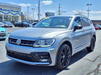Used 2021 Volkswagen Tiguan SE R-Line image 1