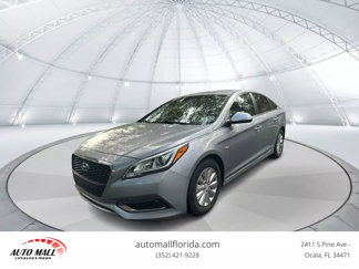 Used 2016 Hyundai Sonata SE image 1