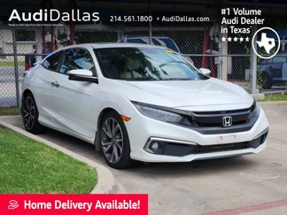 Used 2019 Honda Civic Touring image 1