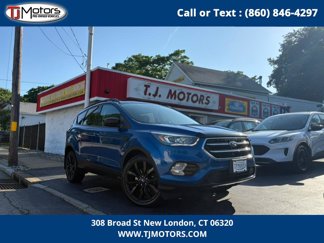 Used 2017 Ford Escape SE w/ SE Sport Appearance Package image 1